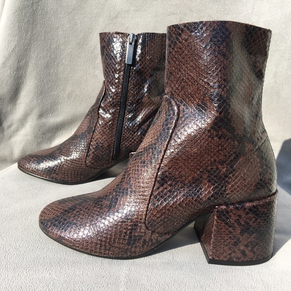 lillian heel boot jeffrey campbell